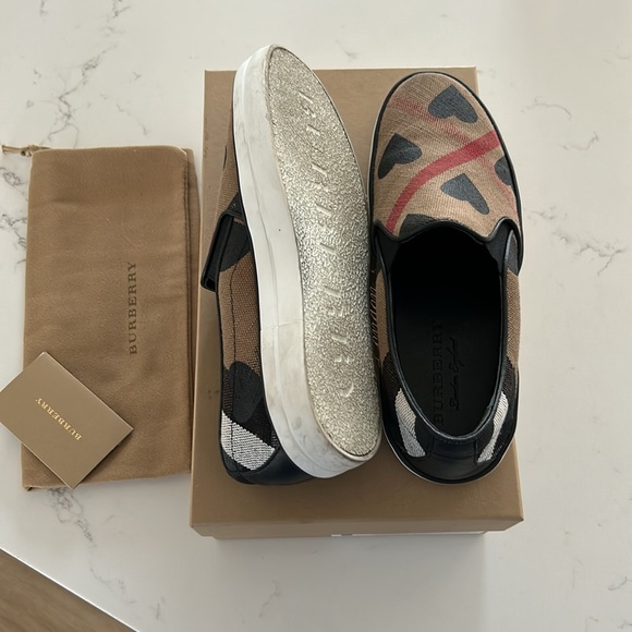 Burberry limited edition sneakers - Picture 3 of 4